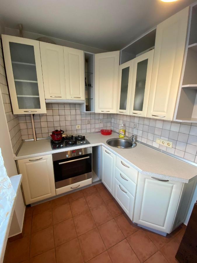 Apartment Next To Metro Station Pechersk Kiev Esterno foto