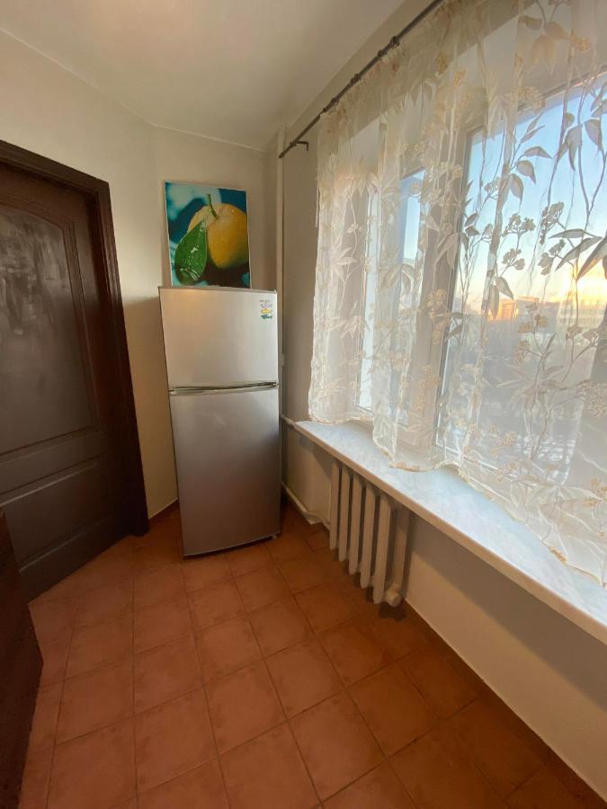 Apartment Next To Metro Station Pechersk Kiev Esterno foto